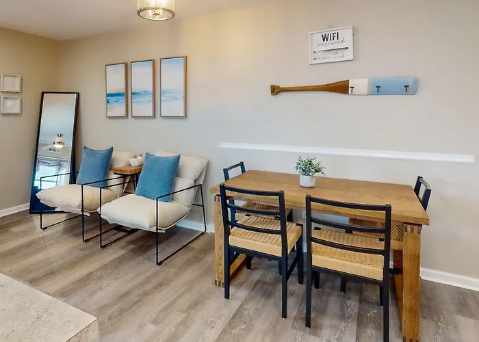 Oceanside 42 1w Apartment *
